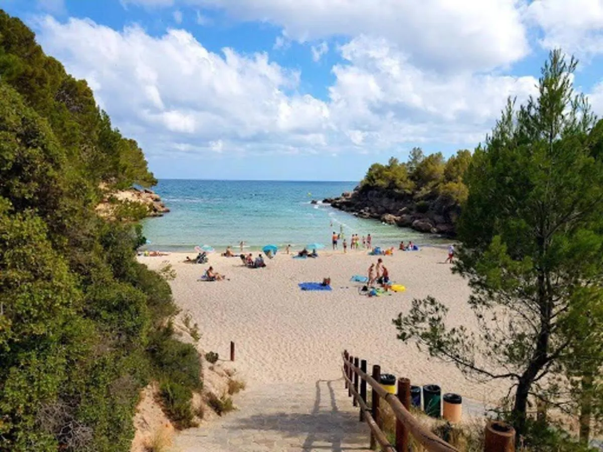 Apartamento En La Playa Calafat Apartment